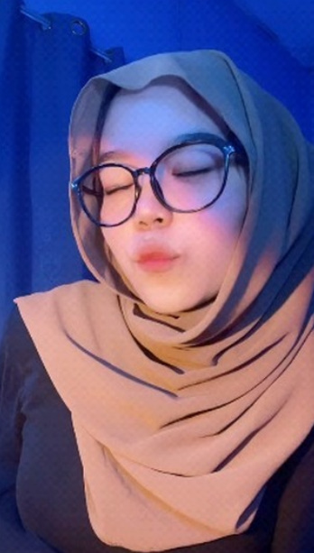 looking makes it hot_66