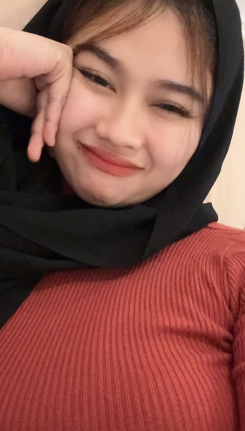 looking makes it hot_66