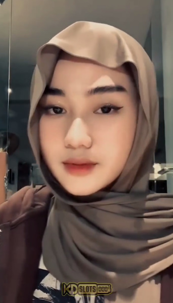 looking makes it hot_66