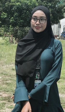 looking makes it hot_67