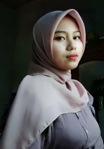 looking makes it hot_67