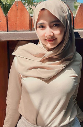 looking makes it hot_67