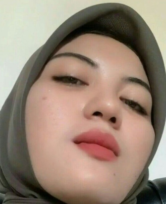 looking makes it hot_67