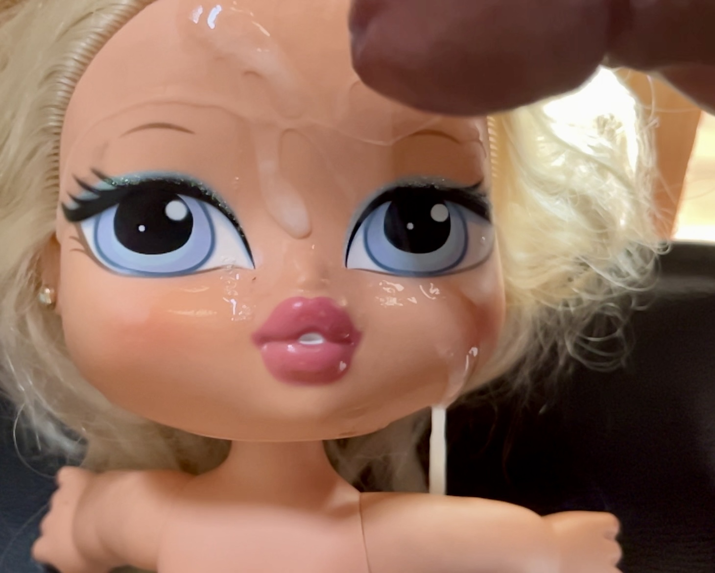 Smellly blonde secondhand store doll facial cumshot
