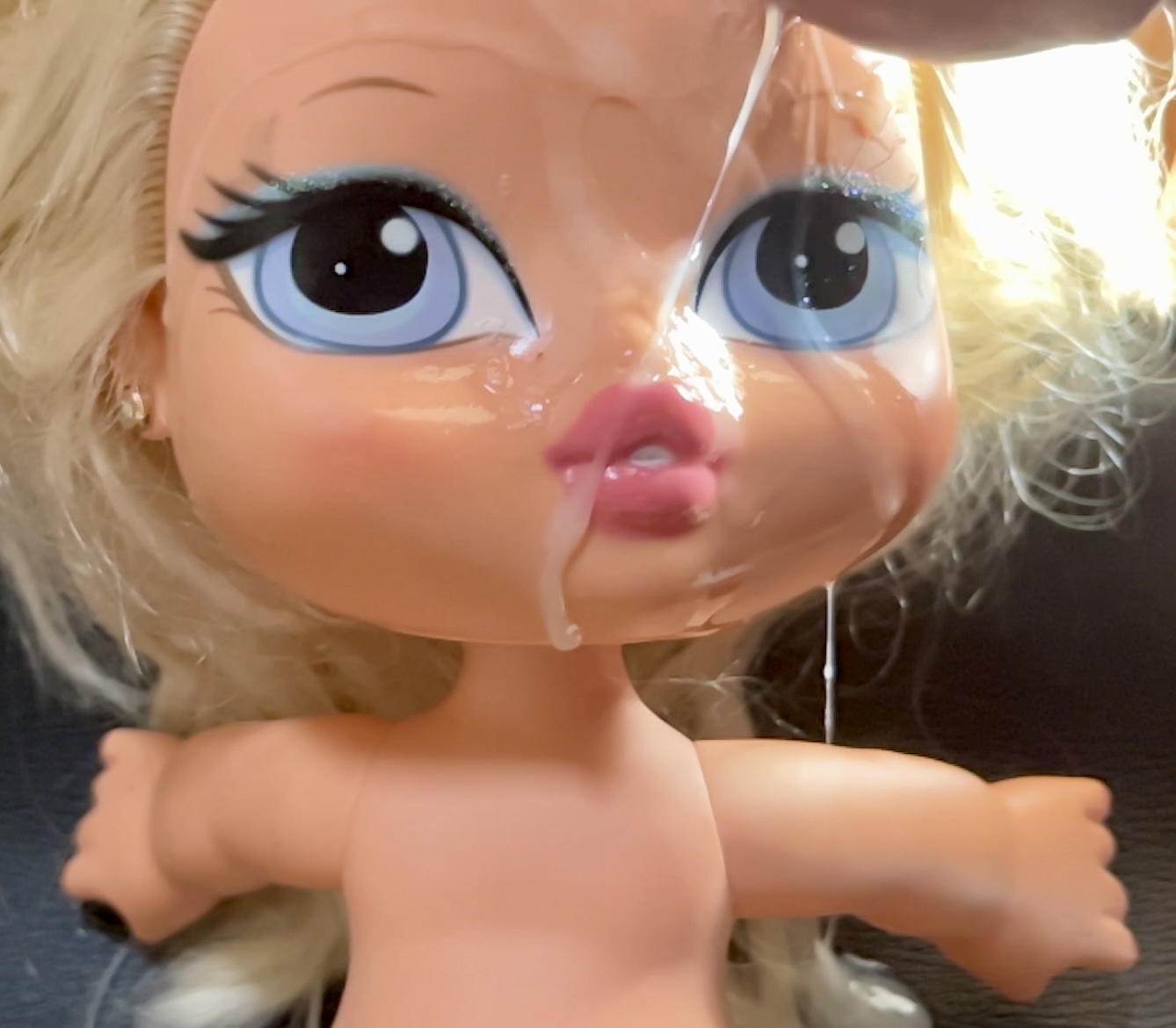 Smellly blonde secondhand store doll facial cumshot