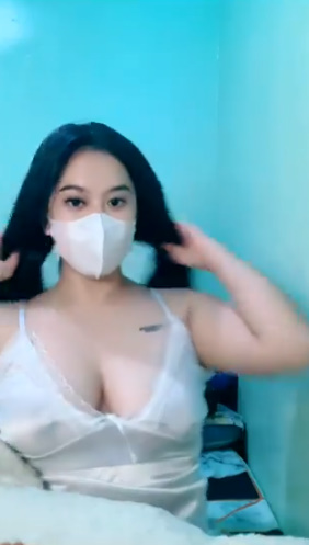 looking makes it hot_74