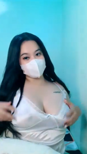 looking makes it hot_74