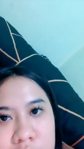 looking makes it hot_74