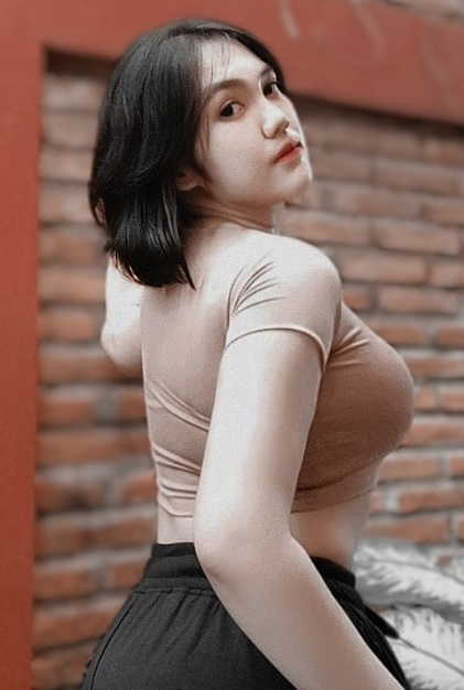 looking makes it hot_76