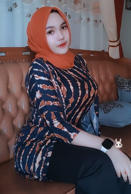 looking makes it hot_76