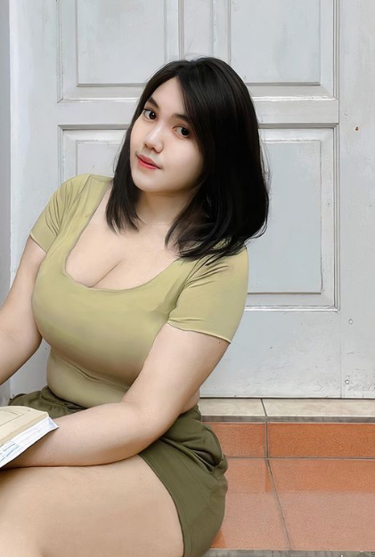 looking makes it hot_76