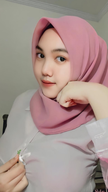 looking makes it hot_76