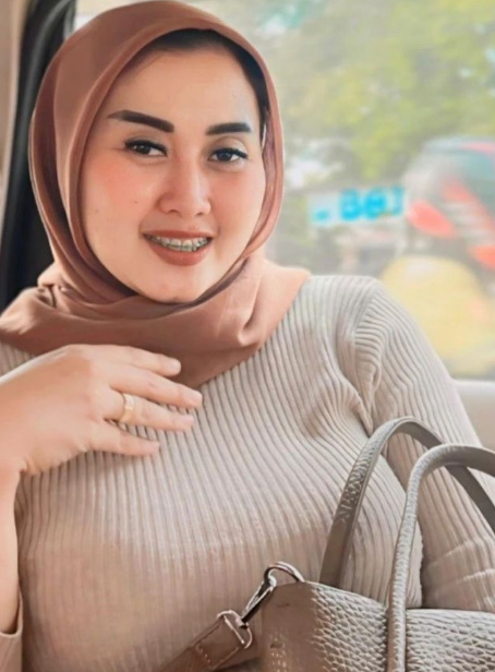 looking makes it hot_77