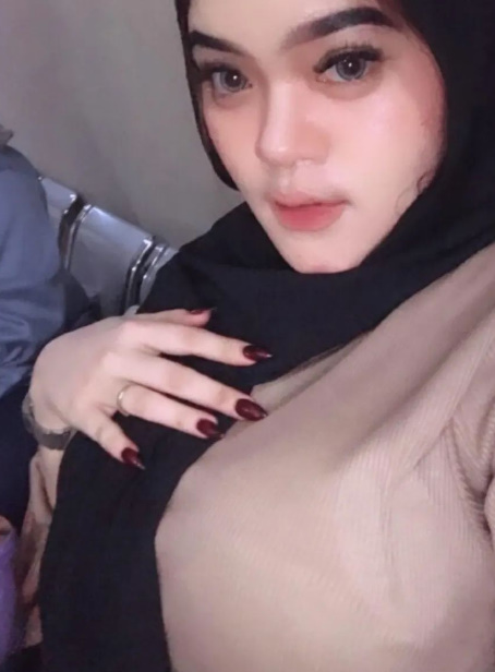 looking makes it hot_77