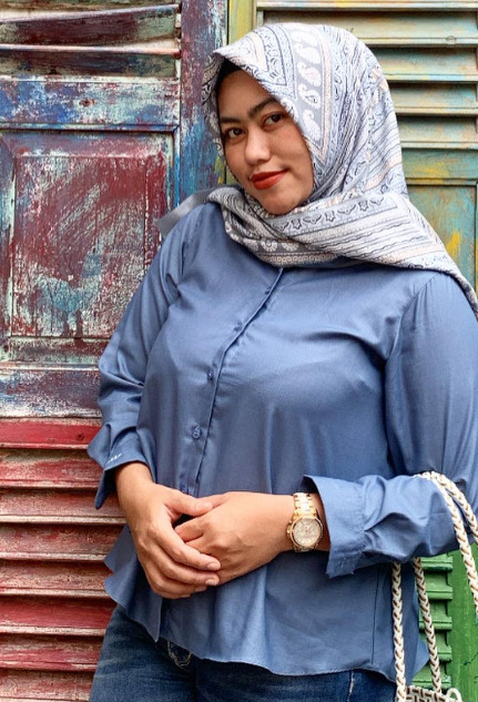 looking makes it hot_77