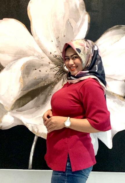 looking makes it hot_77