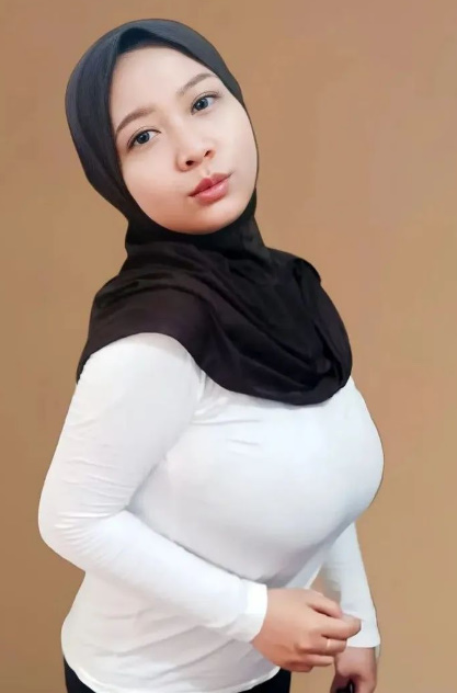 looking makes it hot_77