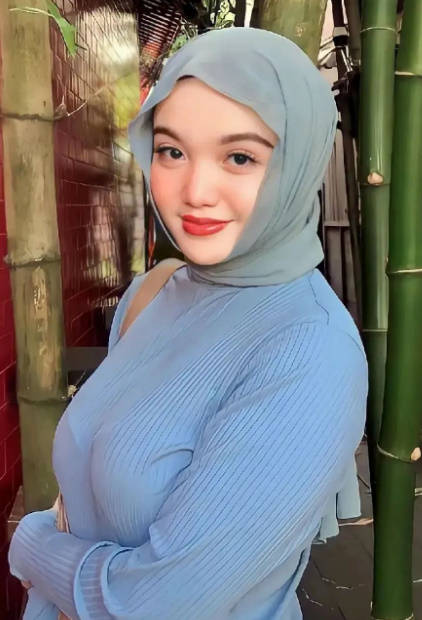 looking makes it hot_82