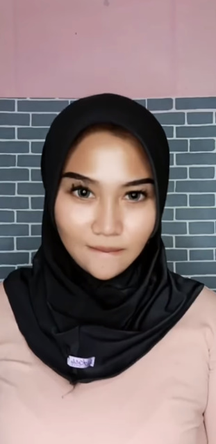 looking makes it hot_82