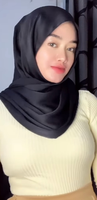 looking makes it hot_82