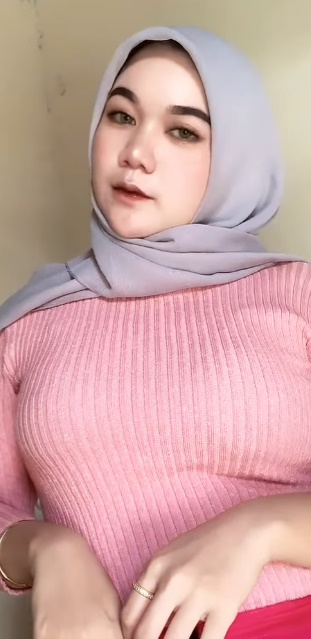 looking makes it hot_82