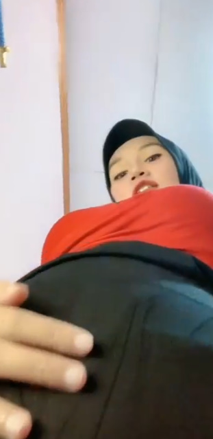 looking makes it hot_82