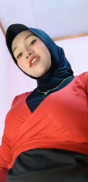 looking makes it hot_82