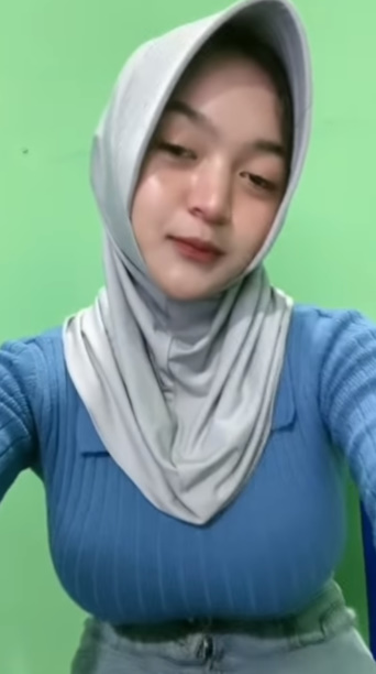 looking makes it hot_82