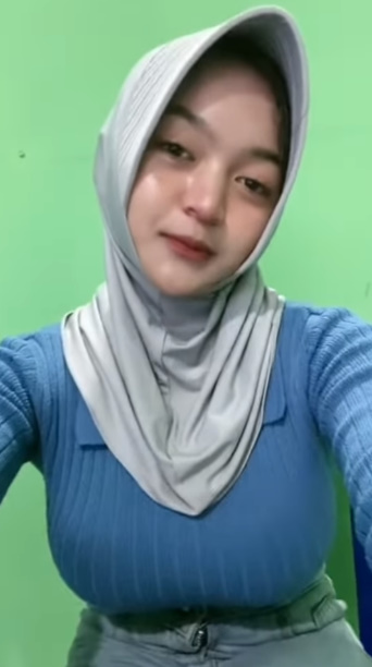 looking makes it hot_82