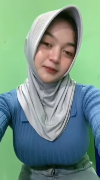 looking makes it hot_82