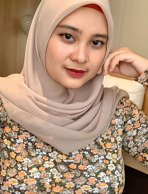 looking makes it hot_83