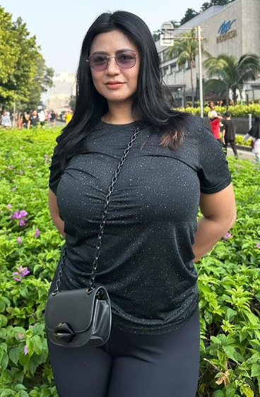 looking makes it hot_84