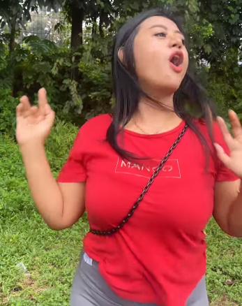 looking makes it hot_84