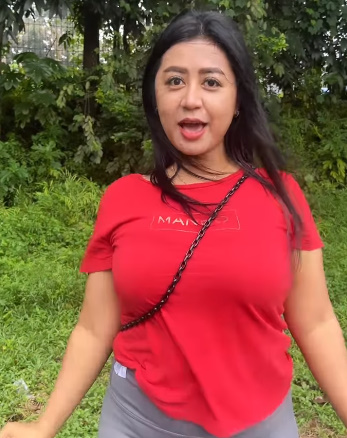 looking makes it hot_84