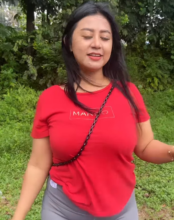 looking makes it hot_84