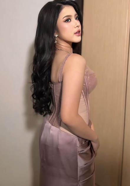 looking makes it hot_85