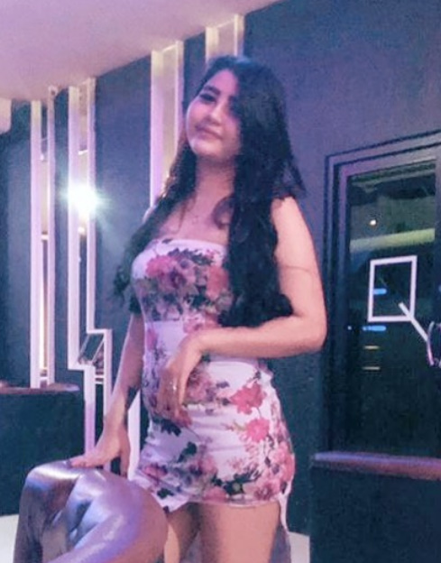 looking makes it hot_86