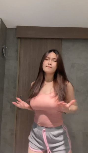 looking makes it hot_87