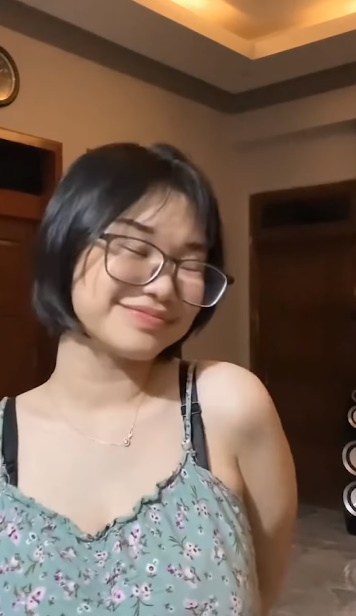 looking makes it hot_87