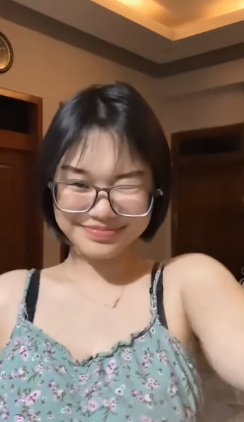 looking makes it hot_87