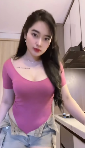 looking makes it hot_87