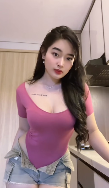 looking makes it hot_87