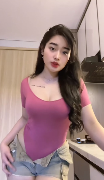 looking makes it hot_87