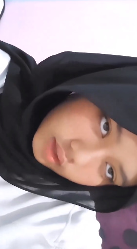 looking makes it hot_88