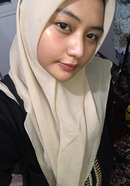 looking makes it hot_88