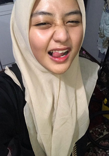 looking makes it hot_88