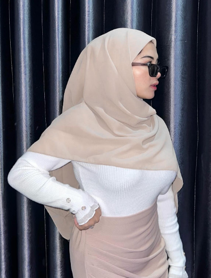 looking makes it hot_88