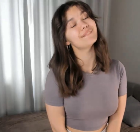 looking makes it hot_89