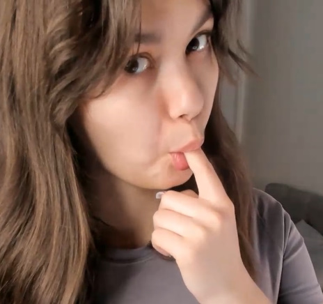 looking makes it hot_89