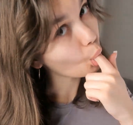 looking makes it hot_89